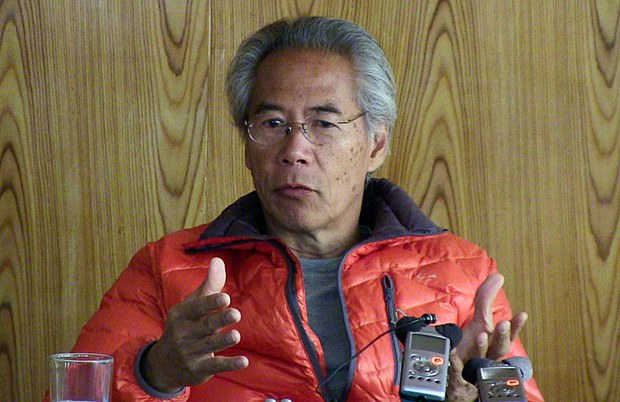 རྩོམ་པ་པོ་བིཀ་ཊོར་ཁྲན་གྱིས་རྒྱ་བོད་སྐོར་གཏམ་བཤད། རྩོམ་པ་པོ་བིཀ་ཊོར་ཁྲན་གྱིས་རྒྱ་བོད་སྐོར་གཏམ་བཤད།
