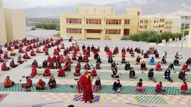 ལ་དྭགས་ནང་གཙུག་ལག་སློབ་གྲྭ་ཆེན་མོའི་བསྟི་གནས་ཤིག་གསར་འཛུགས་རྒྱུ། ལ་དྭགས་ནང་གཙུག་ལག་སློབ་གྲྭ་ཆེན་མོའི་བསྟི་གནས་ཤིག་གསར་འཛུགས་རྒྱུ།