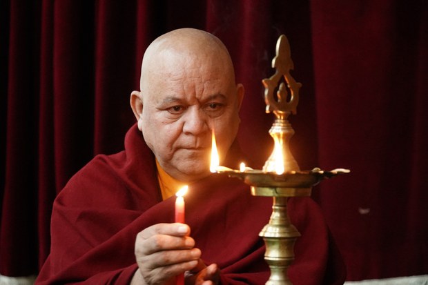 དབུས་བོད་ཀྱི་གཙུག་ལག་སློབ་གཉེར་ཁང་གི་ཉེ་བའི་རིགས་བདག་གསར་བསྐོ།
