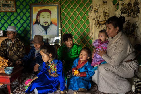 ནང་སོག་ཏུ་རིག་གནས་གཙང་སེལ་གྱི་ལས་འགུལ། ནང་སོག་ཏུ་རིག་གནས་གཙང་སེལ་གྱི་ལས་འགུལ།