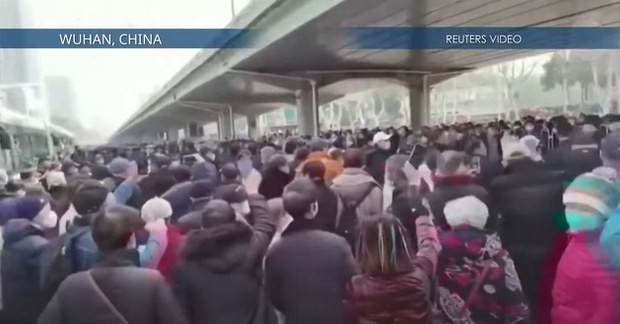 རྒྱ་ནག་ནང་འཕྲོད་བསྟེན་འགན་སྲུང་གི་ཁེ་ཕན་བཅོས་བསྒྱུར་བཏང་བར་མང་ཚོགས་ནས་ངོ་རྒོལ་སྐད་འབོད་བྱས་ཡོད་པ། རྒྱ་ནག་ནང་འཕྲོད་བསྟེན་འགན་སྲུང་གི་ཁེ་ཕན་བཅོས་བསྒྱུར་བཏང་བར་མང་ཚོགས་ནས་ངོ་རྒོལ་སྐད་འབོད་བྱས་ཡོད་པ།