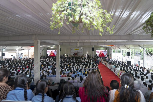 རྒྱ་གར་ལ་གནའ་དེང་ཟུང་འབྲེལ་གྱི་ཐོག་ནས་ཤེས་ཡོན་སློབ་འཁྲིད་བྱ་ཐུབ་པའི་ནུས་པ་ཡོད།