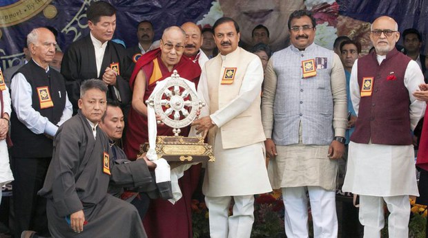 རྒྱ་གར་གཞུང་གིས་བོད་མིའི་ཐད་འཛིན་པའི་སྲིད་བྱུས།