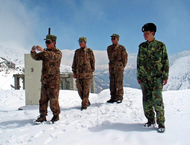 འཕགས་བོད་མཐའ་མཚམས་སུ་རྒྱ་དཀར་ནག་གཉིས་དབར་གྲོས་མཐུན་བྱུང་ཡོད།