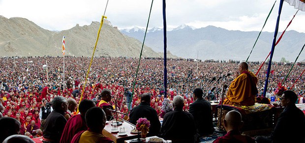 ལ་དྭགས་དང་བོད་དབར་གྱི་འབྲེལ་ལམ། ལ་དྭགས་དང་བོད་དབར་གྱི་འབྲེལ་ལམ།