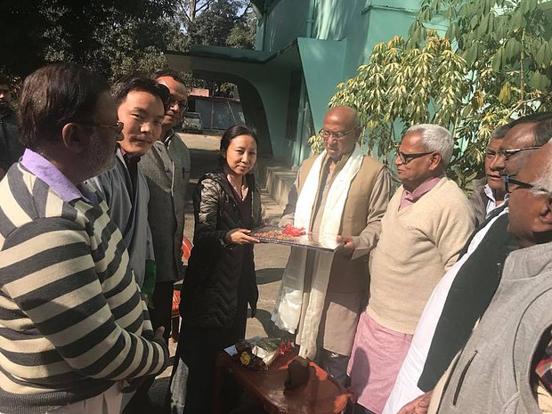 རྒྱ་གར་ཇར་ཁན་ཌ་མངའ་སྡེའི་དཔོན་རིགས་ཁག་གིས་བོད་དོན་རྒྱབ་སྐྱོར་གནང་རྒྱུ་ཡིན་པ་གསུངས་འདུག། རྒྱ་གར་ཇར་ཁན་ཌ་མངའ་སྡེའི་དཔོན་རིགས་ཁག་གིས་བོད་དོན་རྒྱབ་སྐྱོར་གནང་རྒྱུ་ཡིན་པ་གསུངས་འདུག།