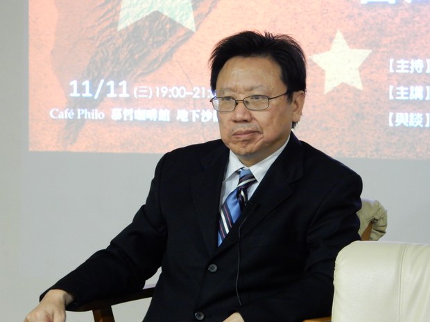 ཁྲིན་ཕོ་ཁཱོང་ལགས་ཀྱིས་བོད་ཀྱི་ལོ་རྒྱུས་ཐད་ལ་དྲིས་ལན་གནངས་བ།