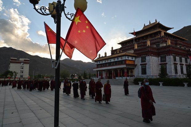 ཆོས་ལུགས་གནས་ཚུལ་སྤེལ་རྒྱུར་དམ་དྲག་གི་ཟབ་སྦྱོང་།