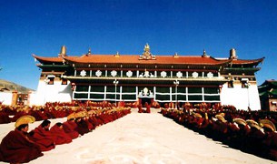 ཀིརྟི་དགོན་པའི་གྲྭ་གཉིས་འཛིན་བཟུང༌།