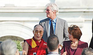 རི་ཆརྜ་གེར་ལ་གཟེངས་བསྟོད། རི་ཆརྜ་གེར་ལ་གཟེངས་བསྟོད།