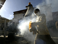 sang-in-lhasa-200.gif sang-in-lhasa-200.gif