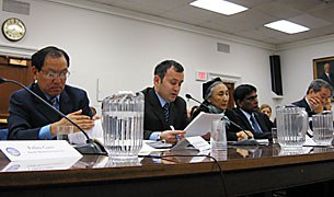 རྒྱ་ནག་ནང་གི་འགྲོ་བ་མིའི་ཐོབ་ཐང་གི་ཐོག་གསན་ཞིབ། རྒྱ་ནག་ནང་གི་འགྲོ་བ་མིའི་ཐོབ་ཐང་གི་ཐོག་གསན་ཞིབ།