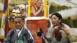 སྐུ་ཚབ་ལྔ་བརྒྱ་ལྷག་ནས་ཚོགས་འདུར་ཞུགས་པ།