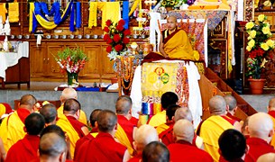 ཀརྨ་པ་མཆོག་གི་སྐུའི་འཁྲུངས་སྐར། ཀརྨ་པ་མཆོག་གི་སྐུའི་འཁྲུངས་སྐར།