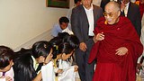 ༸གོང་ས་མཆོག་ནས་མེ་སུར་གྲོང་ཁྱེར་ནང་བཀའ་སློབ་བསྩལ།