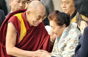 ༸གོང་ས་མཆོག་གི་ཆིབས་བསྒྱུར། ༸གོང་ས་མཆོག་གི་ཆིབས་བསྒྱུར།