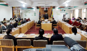 ༸གོང་ས་མཆོག་ནས་གྲོས་ཚོཊ་སུ་གསུང་འཕྲིན། ༸གོང་ས་མཆོག་ནས་གྲོས་ཚོཊ་སུ་གསུང་འཕྲིན།
