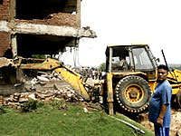demolition-mt-200.jpg demolition-mt-200.jpg
