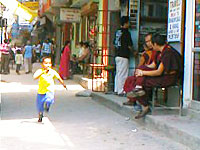 MajnuKaTilastreet-200.jpg MajnuKaTilastreet-200.jpg
