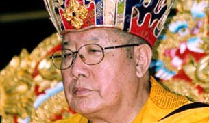 སྐྱབས་རྗེ་པད་ནོར་རིན་པོ་ཆེ་མཆོག་དགོངས་པ་རྫོཌ་ཡོད་པ། སྐྱབས་རྗེ་པད་ནོར་རིན་པོ་ཆེ་མཆོག་དགོངས་པ་རྫོཌ་ཡོད་པ།