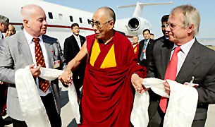 ཨེ་ཤི་ཡའི་ཞེ་བདེ་ལྷན་ཚོགས་ཐོག་བཀའ་སློབ།