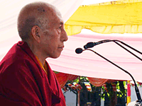 s-rinpoche-mundgod-2002.gif s-rinpoche-mundgod-2002.gif