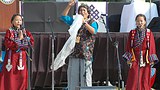 གཞས་པ་ལ་དྭགས་ཕུན་ཚོགས།