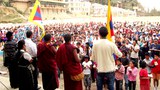 བཞུཌ་སྒར་དུ་མཆོད་འབུལ་སྨོན་ལམ།