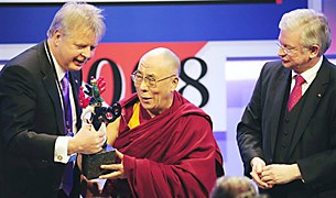 ༸གོང་ས་མཆོག་ལ་གསར་འགྱུར་བརྒྱུད་ལམ་གྱི་གཟེངས་རྟགས། ༸གོང་ས་མཆོག་ལ་གསར་འགྱུར་བརྒྱུད་ལམ་གྱི་གཟེངས་རྟགས།
