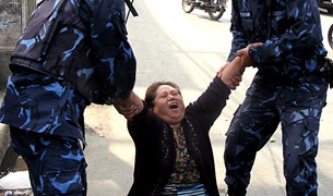 བལ་ཡུལ་ས་སྲུང་དམག་མིས་བོད་མི་དགུ་འཛིན་བཟུང༌། བལ་ཡུལ་ས་སྲུང་དམག་མིས་བོད་མི་དགུ་འཛིན་བཟུང༌།