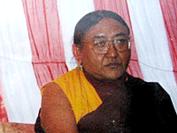 sakya-trizin-200.gif