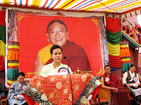 sakya-daktri-64-200.gif