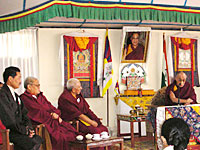hhdl-dhasa-meeting-200b.jpg hhdl-dhasa-meeting-200b.jpg