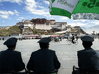 pla-on-guard-200.gif