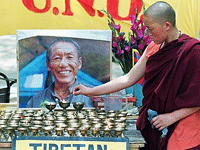 matyr-day-200a.gif matyr-day-200a.gif