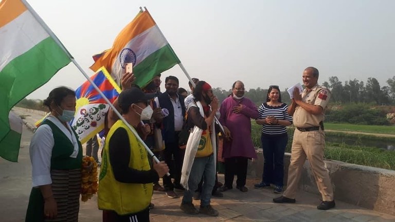 བསྟན་འཛིན་བརྩོན་འགྲུས.jpg
