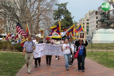 ཨ་རིའི་རྒྱལ་སར་བོད་མིའི་རང་དབང་སྒེར་ལངས་དུས་དྲན་སྲུང་བརྩི་གནང་སྐབས། ༢༠༡༦།༣།༡༠