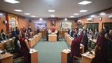 སྐབས་བཅུ་བདུན་པའི་བོད་མི་མང་སྤྱི་འཐུས་ལྷན་ཚོགས་ཀྱི་གྲོས་ཚོགས་ཚོགས་དུས་བཞི་པ་དབུ་འཛུགས་གནང་སོང་།