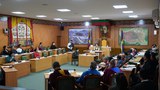 བོད་ནས་རྗེས་སུ་ཕེབས་པ་སྡོད་ཁང་མེད་མཁན་ཚོར་དམིགས་ཏེ་ས་ཁང་གི་སྒྲིག་གཞི་བསྐྱར་བཅོས་གནང་སོང་།