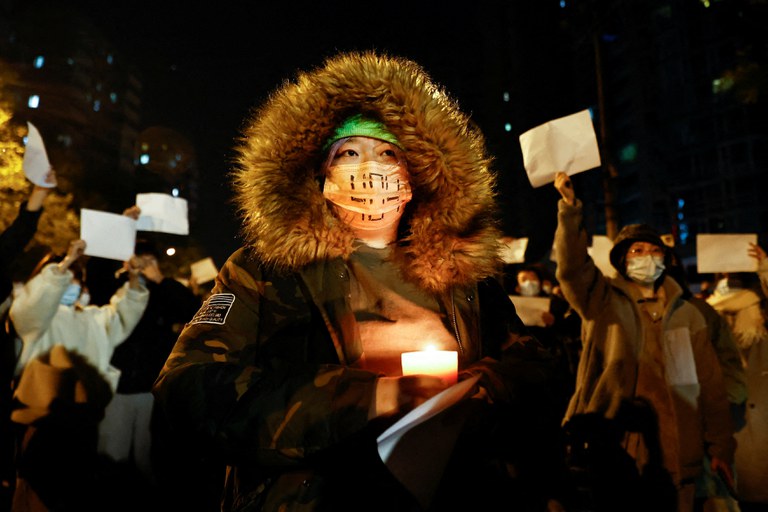 2022-11-27T000000Z_1227740877_RC2FUX9HO9EV_RTRMADP_3_CORONAVIRUS-CHINA-PROTESTS.JPG