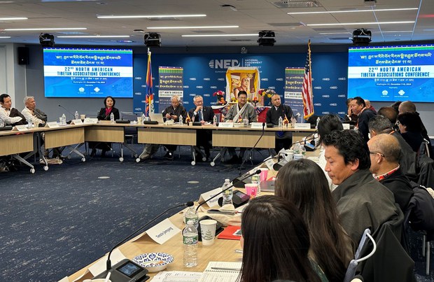 བྱང་ཨ་རིའི་བོད་རིགས་སྤྱི་མཐུན་ཚོགས་པའི་ཚོགས་ཆེན་ཐེངས་ཉེར་གཉིས་པའི་སྟེང་བོད་དོན་ལས་འགུལ་སྤེལ་ཕྱོགས་སོགས་ཀྱི་ཐད་གྲོས་ཆོད་ཁག་ཅིག་གཏན་འབེབས་གནང་འདུག བྱང་ཨ་རིའི་བོད་རིགས་སྤྱི་མཐུན་ཚོགས་པའི་ཚོགས་ཆེན་ཐེངས་ཉེར་གཉིས་པའི་སྟེང་བོད་དོན་ལས་འགུལ་སྤེལ་ཕྱོགས་སོགས་ཀྱི་ཐད་གྲོས་ཆོད་ཁག་ཅིག་གཏན་འབེབས་གནང་འདུག