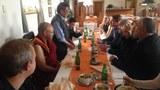 ཅེག་སྤྱི་མཐུན་རྒྱལ་ཁབ་ཀྱི་གྲོས་ཚོགས་གོང་མའི་བོད་དོན་རྒྱབ་སྐྱོར་ཚོགས་པའི་ཚོགས་གཙོས་ཉིན་གུང་གསོལ་ཚིགས་ལ་མགྲོན་འབོད་སྐབས། ༢༠༡༤།༦།༤