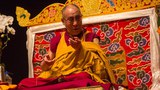 ༧གོང་ས་མཆོག་གིས་ཉིན་ཤས་གོང་ཨ་མི་རི་ཀའི་གྲོང་ཁྱེར་ནེའུ་ཡོག་ལ་མཛད་འཕྲིན་སྤེལ་བཞིན་པའི་སྐབས།