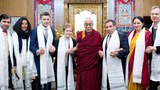 ཡུ་རོབ་སྤྱི་མཐུན་ཚོགས་པའི་སྐུ་ཚབ་རྣམ་པས་བཞུགས་སྒར་དུ་༧གོང་ས་སྐྱབས་མགོན་ཆེན་པོ་མཆོག་དང་མཇལ་འཕྲད་སྐབས། ༢༠༡༤།༣།༡༢