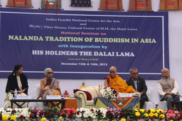 རྒྱ་གར་གྱི་རྒྱལ་ས་ལྡི་ལིར་རྒྱལ་ཡོངས་དཔལ་ནཱ་ལེན་དྲའི་ནང་པའི་ལྷན་ཚོགས་དབུ་འབྱེད། རྒྱ་གར་གྱི་རྒྱལ་ས་ལྡི་ལིར་རྒྱལ་ཡོངས་དཔལ་ནཱ་ལེན་དྲའི་ནང་པའི་ལྷན་ཚོགས་དབུ་འབྱེད།