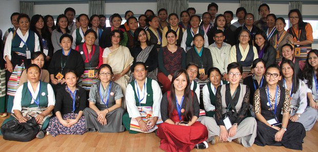 བོད་པའི་བེུད་ལ་ཁྲིམས་ལུགས་ཀྱི་ནུས་པའི་གོ་རྟོགས་སྤེལ་བའི་ཟབ་སྦྱོང་ལ་མཉམ་ཞུགས་གནང་མཁན་རྣམས།