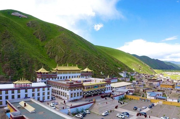 བོད་མི་ན་གཞོན་ཤེས་ཡོན་པ་བློ་གྲོས་ལགས་འཛིན་བཟུང་བཙན་ཁྲིད་ཀྱིས་ཟླ་ཤས་འགྲོ་བཞིན་ཡོད་འདུག