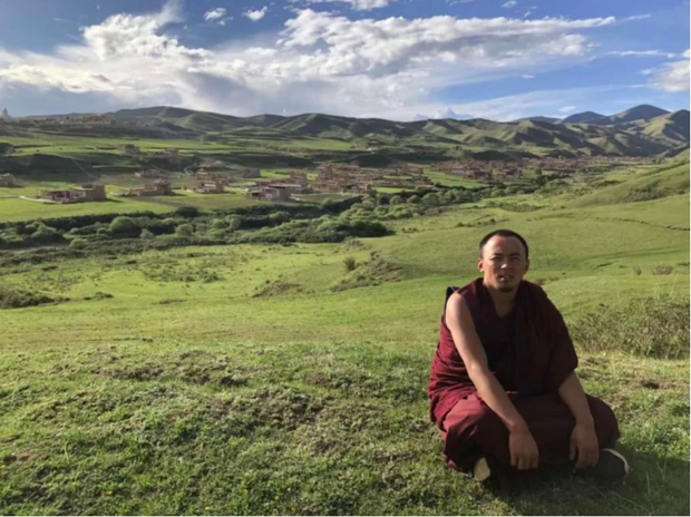 རྒྱལ་སྤྱིའི་ཉེས་ཡངས་ཚོགས་པས་རྒྱ་ནག་གཞུང་ལ་གྲྭ་རིན་ཆེན་ཚུལ་ཁྲིམས་ལགས་མྱུར་དུ་ཀློད་གྲོལ་གཏོང་དགོས་པའི་ཞུ་གཏུག་ཡི་གེ་ཞིག་བཏང་འདུག རྒྱལ་སྤྱིའི་ཉེས་ཡངས་ཚོགས་པས་རྒྱ་ནག་གཞུང་ལ་གྲྭ་རིན་ཆེན་ཚུལ་ཁྲིམས་ལགས་མྱུར་དུ་ཀློད་གྲོལ་གཏོང་དགོས་པའི་ཞུ་གཏུག་ཡི་གེ་ཞིག་བཏང་འདུག