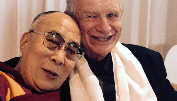༧གོང་ས་མཆོག་དང་སྐུ་ཞབས་William Crews་མཇལ་འཕྲད་སྐབས། ༢༠༡༧།༤།༡༩