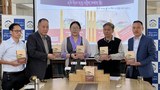 བོད་གཞུང་དགའ་ལྡན་ཕོ་བྲང་སྐོར་གྱི་དཔྱད་རྩོམ་ཕྱོགས་བསྒྲིགས་ཀྱི་དཔེ་དེབ་དབུ་འབྱེད་གནང་སོང་།